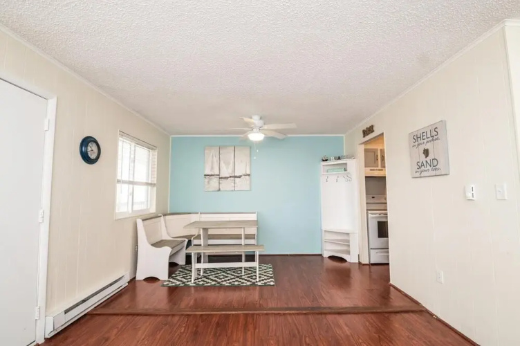 Summer Winds 202e 2 Bedroom Condo by Redawning