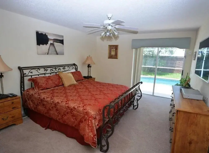Casa con Piscina cerca a Disney