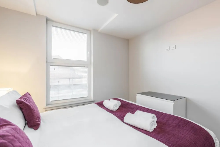 Roomspace Apartments -The Quadrant