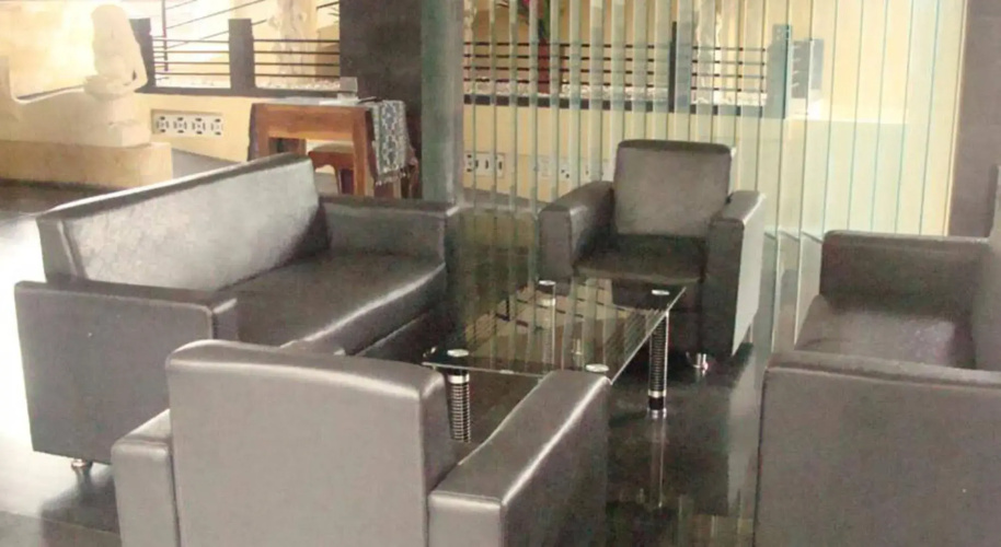 Arya Hotel and Spa