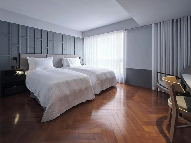 Red Dot Hotel