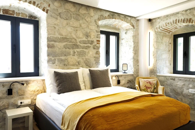 Galathea House