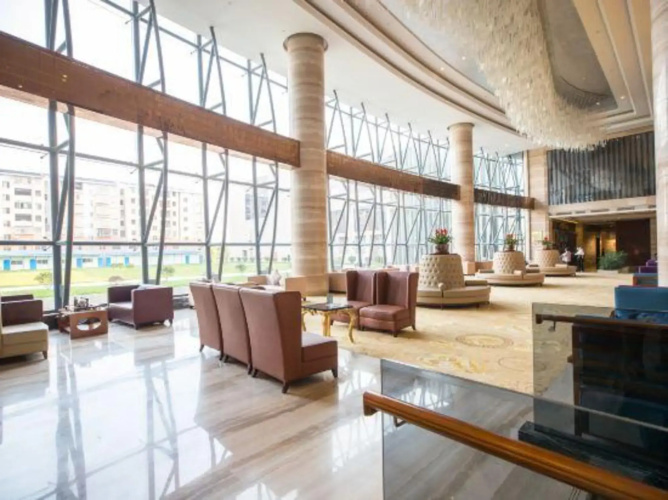 Hewitt Grand Hotel