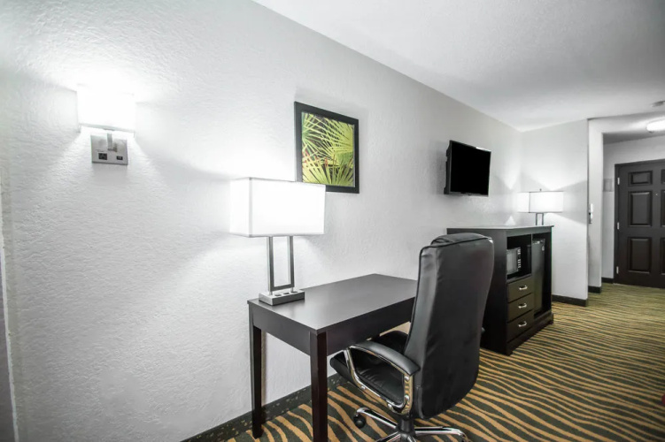 Comfort Inn