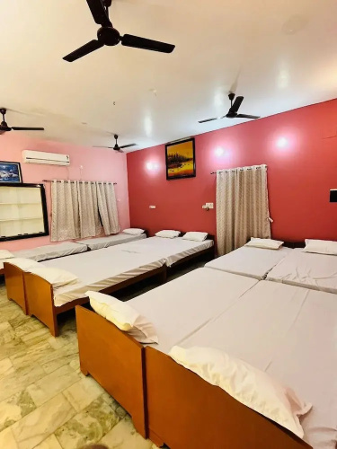 Rudraksh Inn