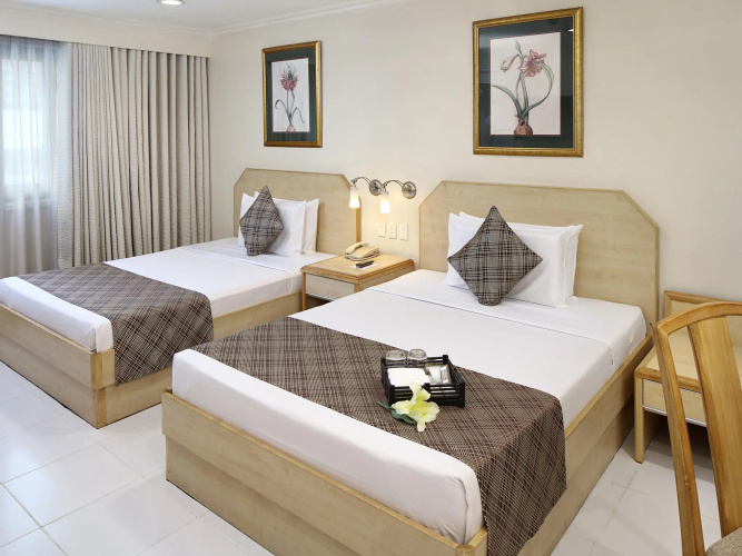 Manila Lotus Hotel