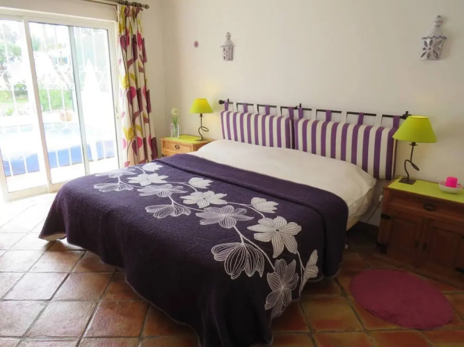 Immaculate 3-bed Villa in Guia Private Pool
