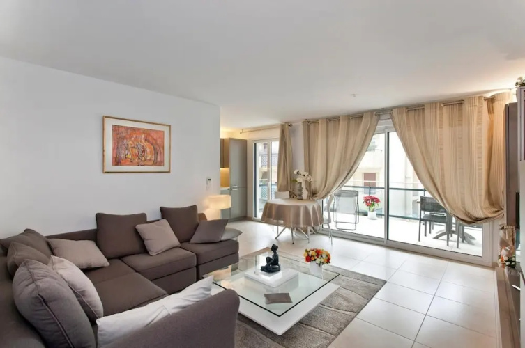 Authentic and modern apartment