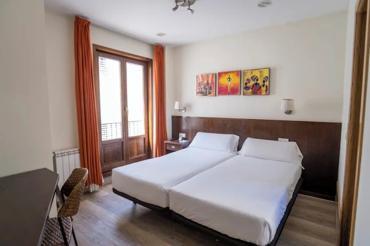 Economy Twin room