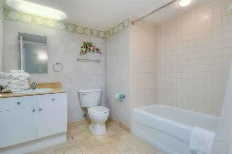 Brighton Two-bedroom Apartment 405