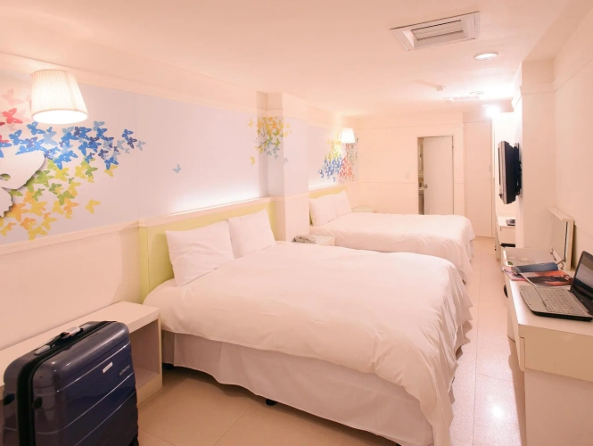 Standard Quadruple room
