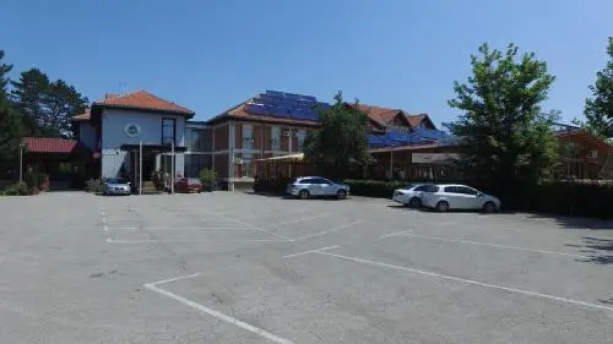 Hotel Ravni Gaj