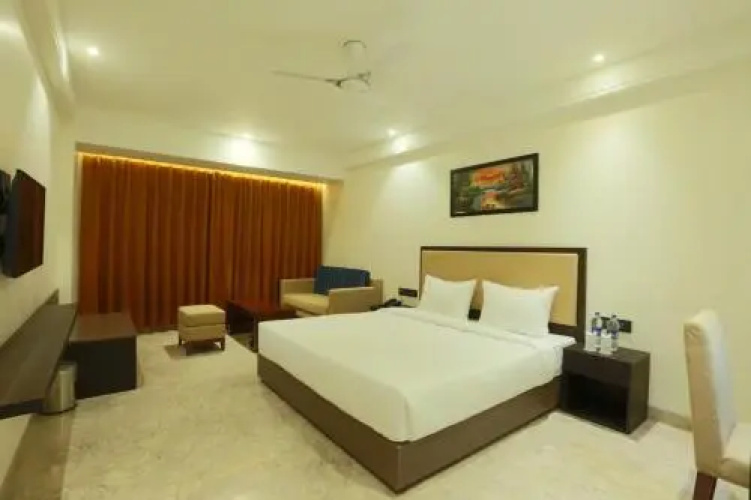 Centrum Hotel by Brijwasi