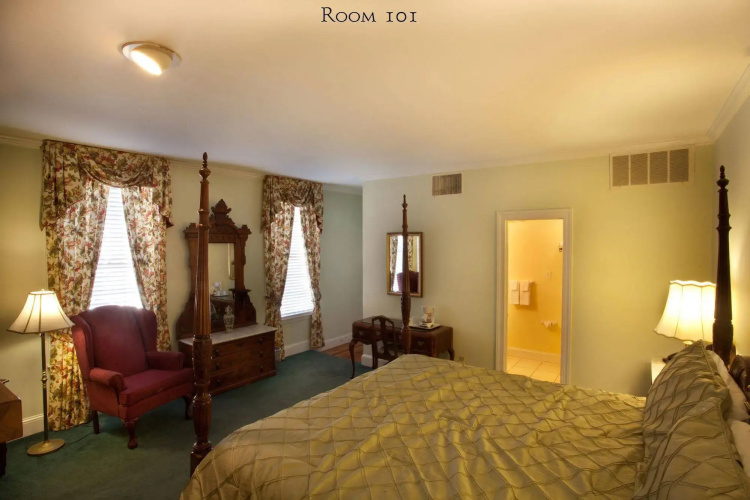 17Hundred90 Inn and Restaurant