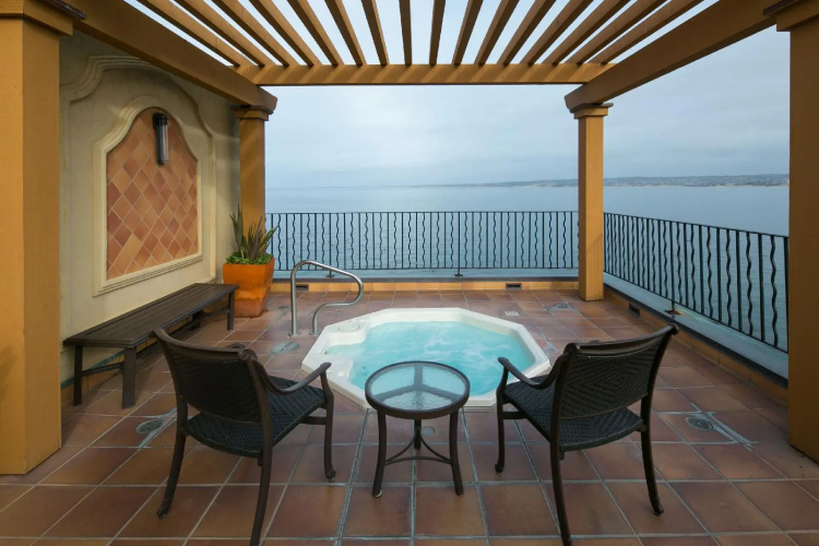 Monterey Bay Inn photo 19