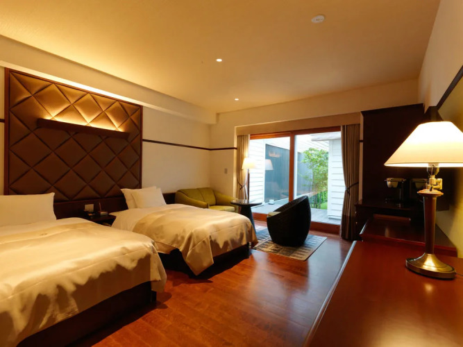 Onuma Tsuruga Auberge EpuyOver view