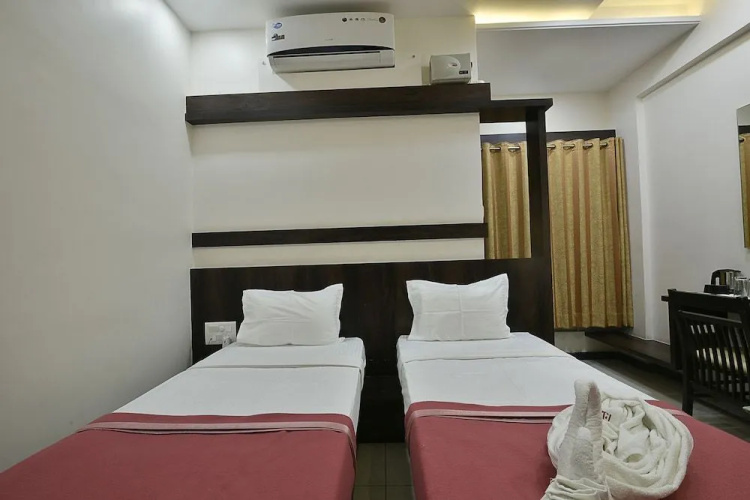 Atharva Hotel