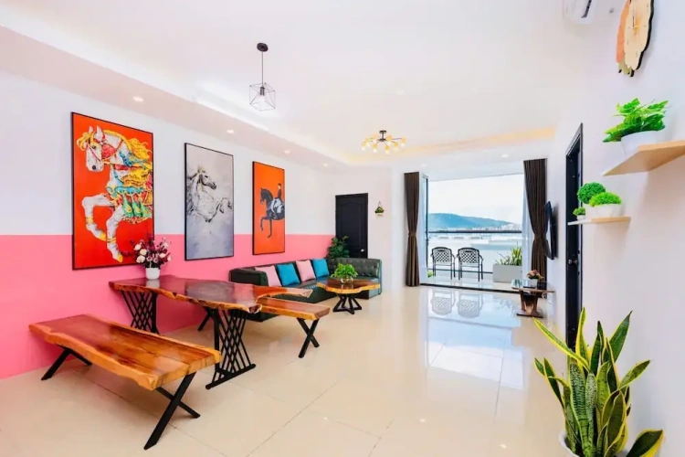 2 Bedrooms Luxury Apartment with balcony and with city view