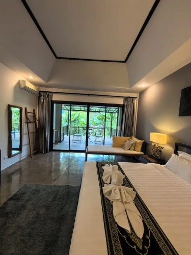 Deluxe Double room with balcony and with garden view