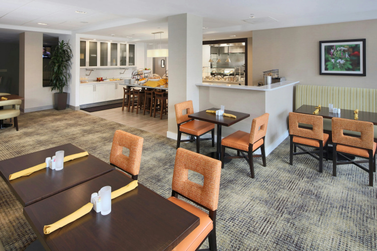 Hilton Garden Inn Reagan National Airport photo 28