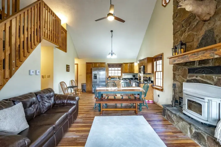 Sam`s Cabin