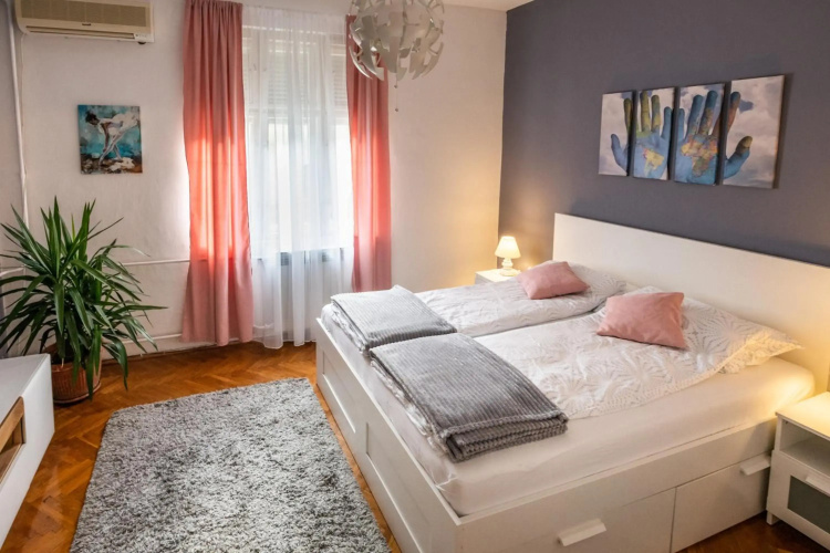 Neimar Apartment with Wi-Fi and parking