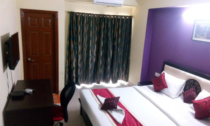 Rishon Suite
