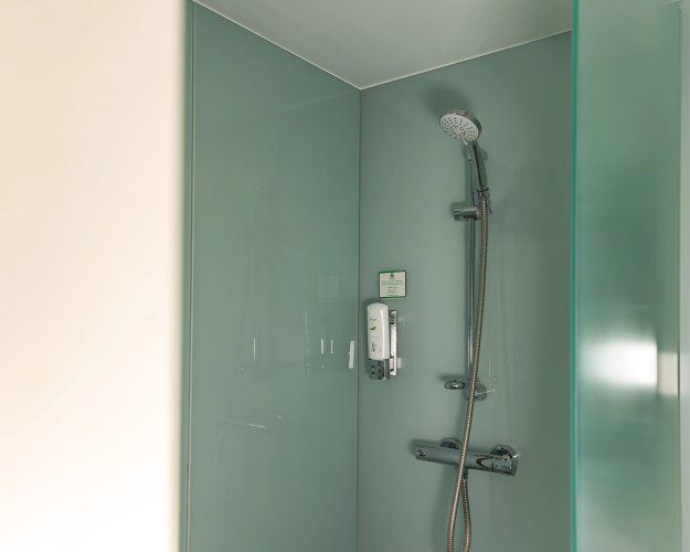 Holiday Inn London - West photo 10