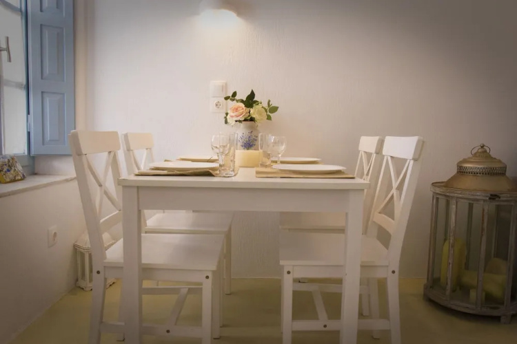 Linos Suites
