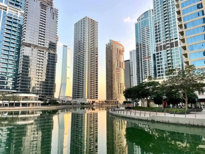 Sophisticated Living 2BR Gem in dxb gate