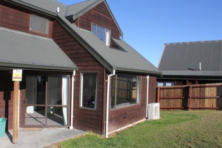 3 Bedrooms Cottage