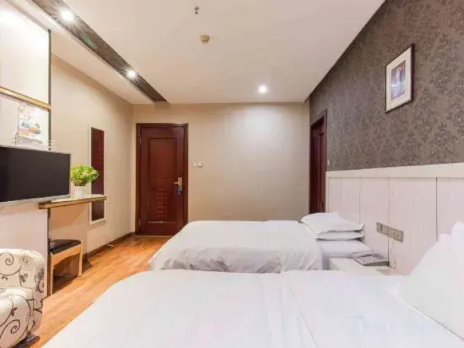 Chuncheng Hotel Lundu