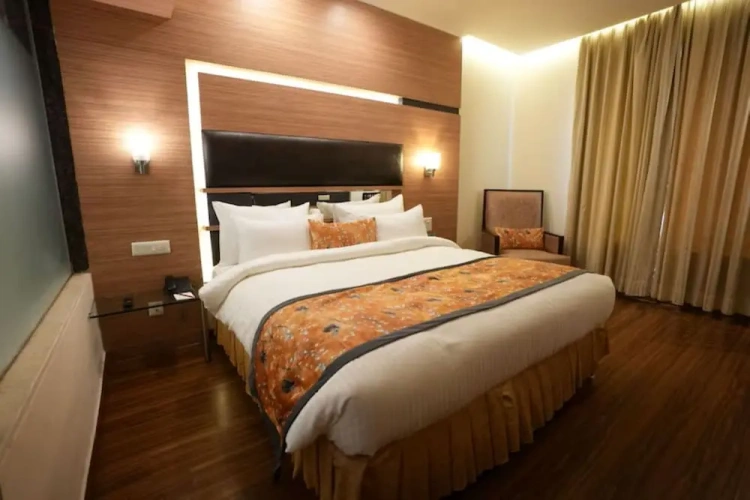 Deluxe room with city view