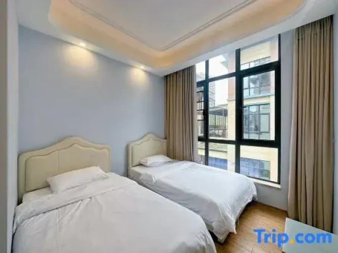 3 Bedrooms Villa