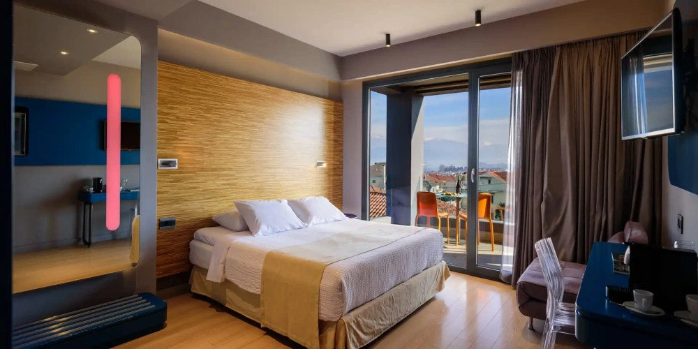 Executive Double room with lake view