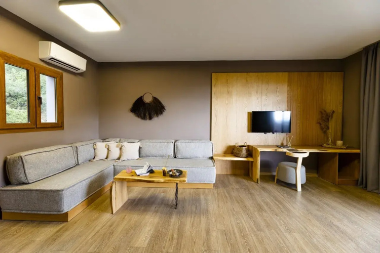 Avaton Suites & Villas