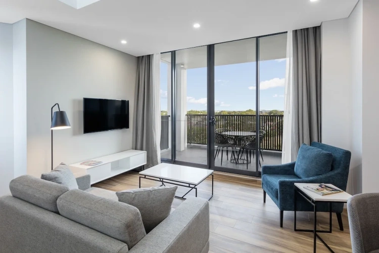 2 Bedrooms Suite with balcony