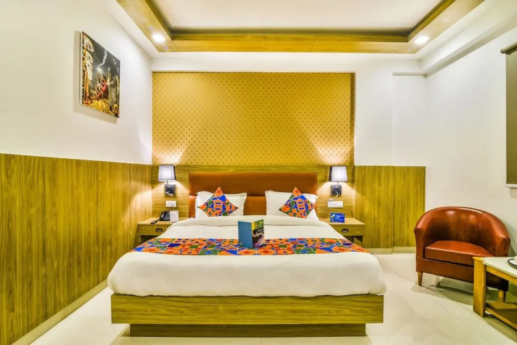 FabHotel Rove