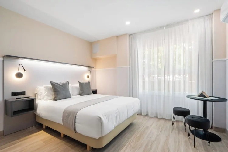 Standard Double Basement room