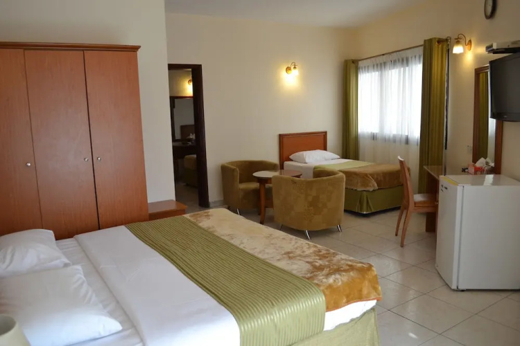 Tara Hotel