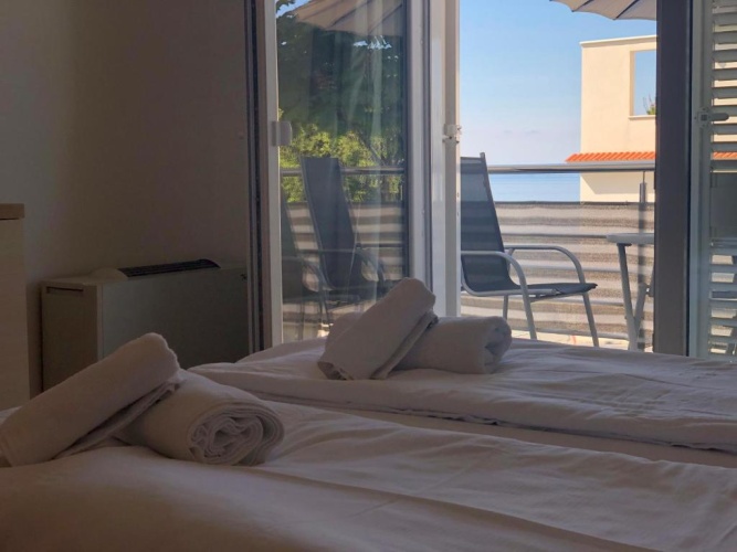 Studio with sea view