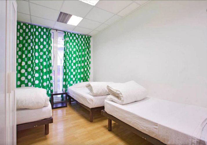 HolidaysBCN Hostel