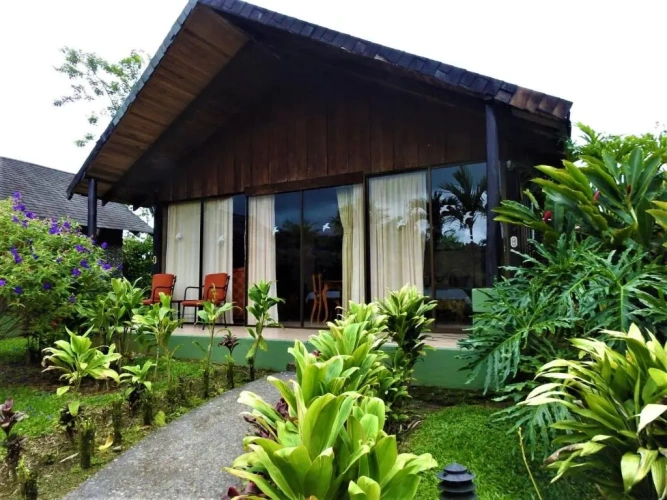 Deluxe Bungalow