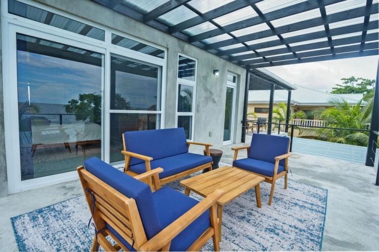 Conmigos 6 Bedroom Beachfront Villa