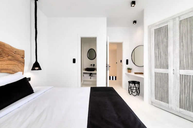 Psarou Black Villa I