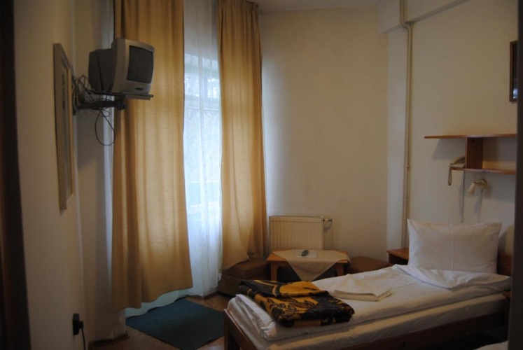 Standard Twin room with balcony