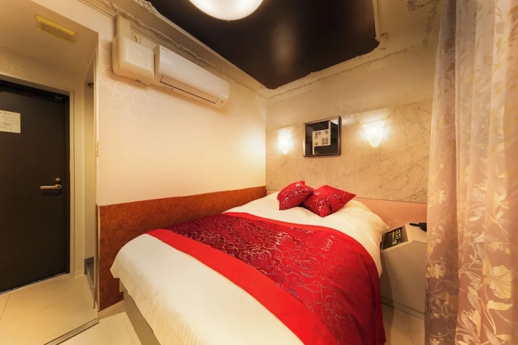 Economy room