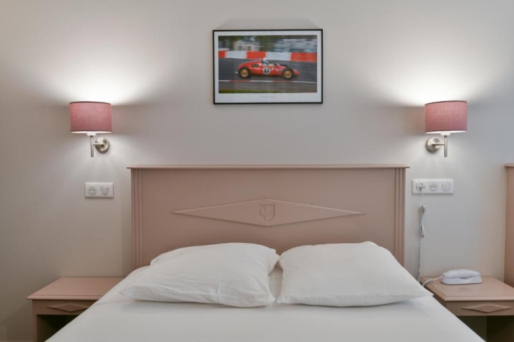 Triple room
