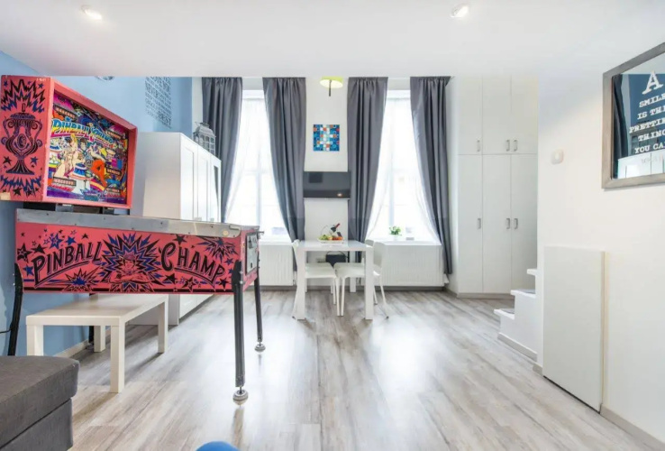 happy home Budapest BLUE