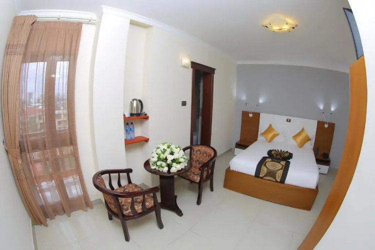 Hotel Tirago